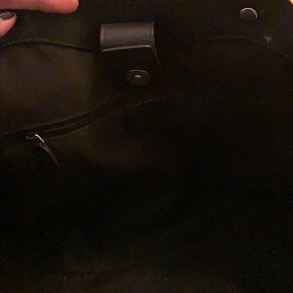Gucci Tote - Picture 11 of 15